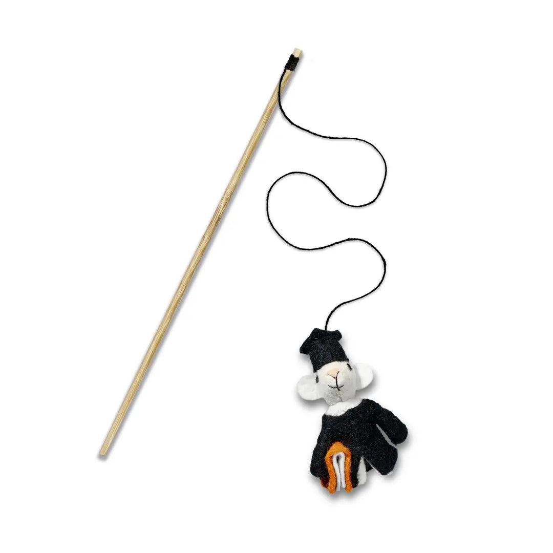 An eco cat toy featuring a mouse-shaped figure attached to a stick, with eco-friendly materials.
