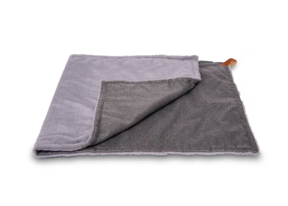 Folded Ralph & Co Balmoral luxury dog blanket with soft sherpa lining